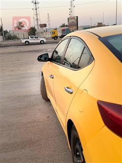 هیوندای ئەلەنترا